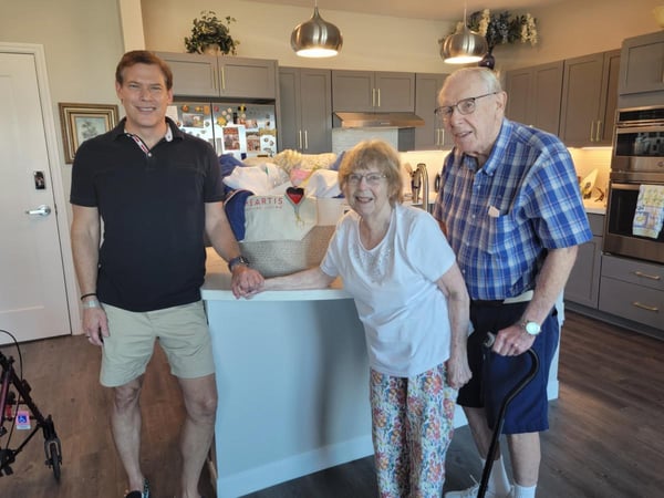 Heartis_Buckhead_Residents_in_apartment-1
